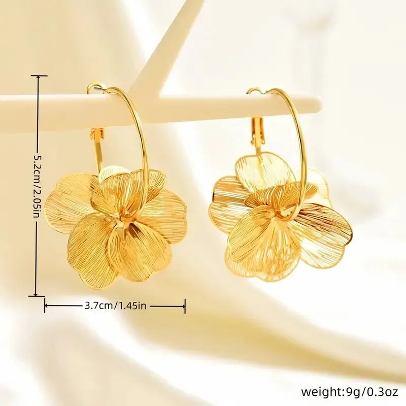 Boucles d'Oreilles Créoles Fleur Dorées