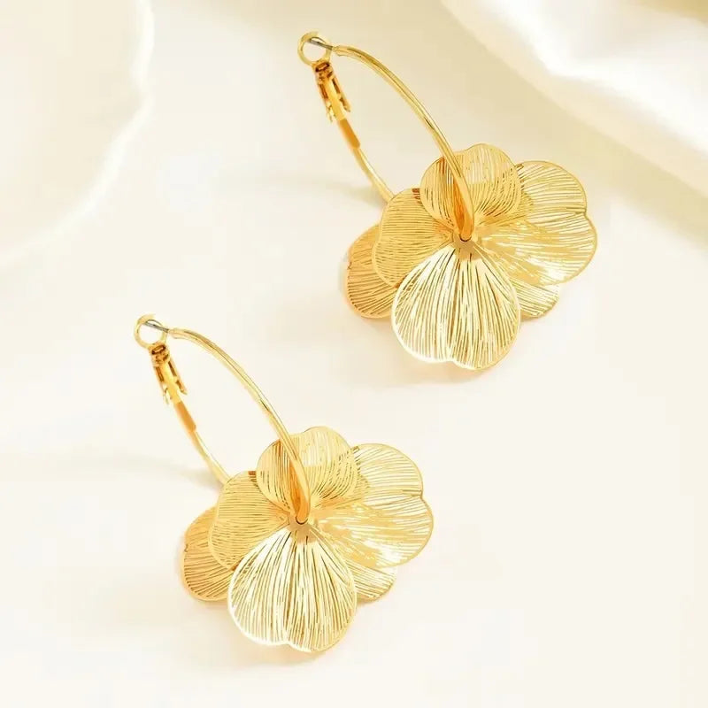 Boucles d'Oreilles Créoles Fleur Dorées
