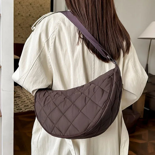 Sac bandoulière demi-lune nylon noir femme - Maison Masy