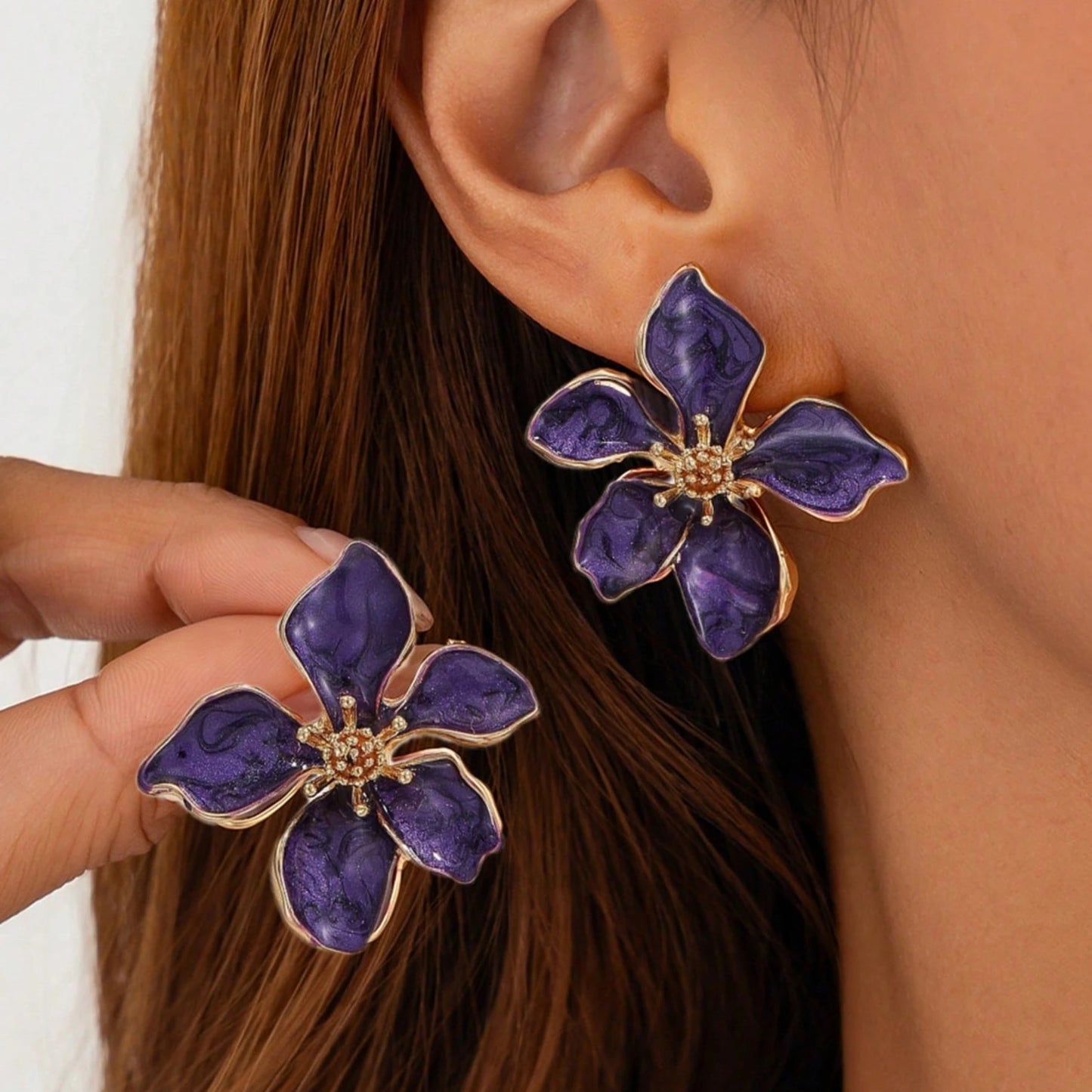 Boucles d'Oreilles Fleur Émail
