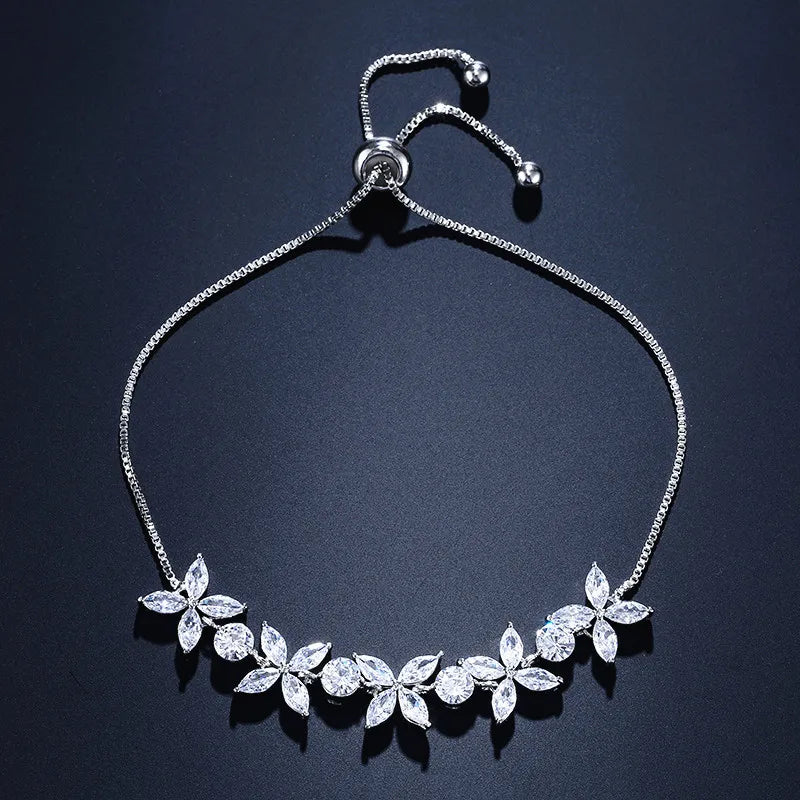 Bracelet Fleurs Zircon Ajustable