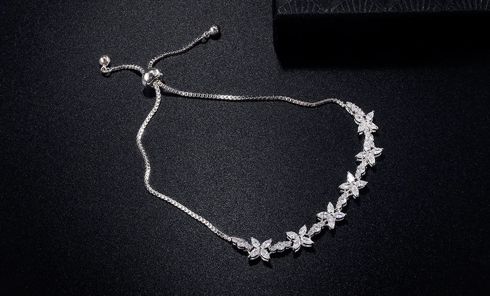 Bracelet Fleurs Zircon Ajustable