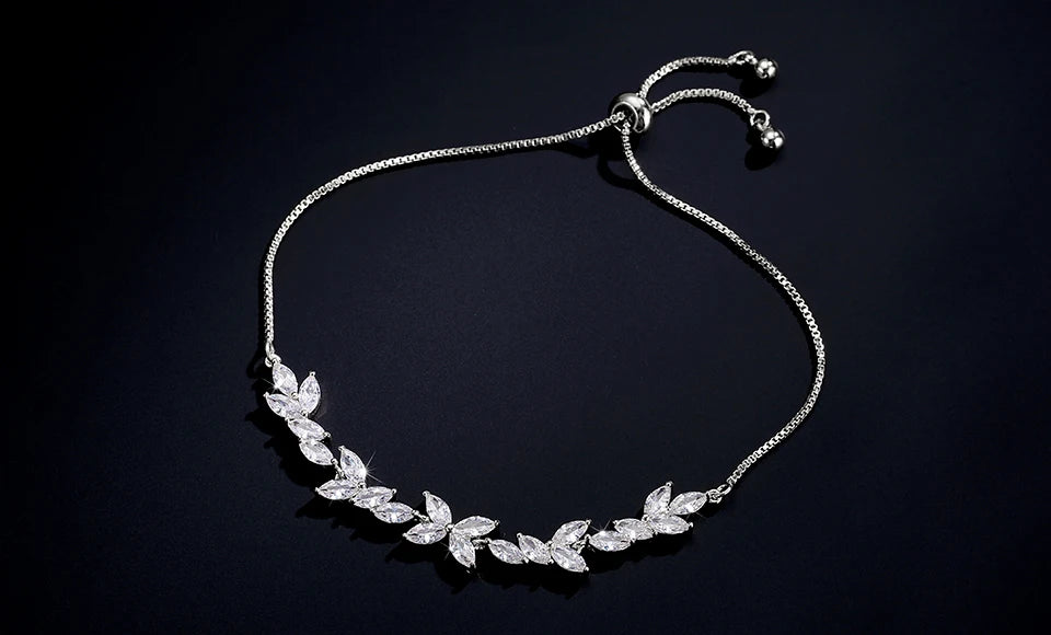 Bracelet Fleurs Zircon Ajustable