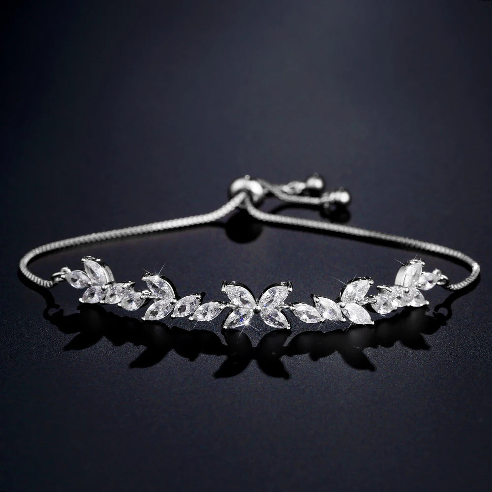 Bracelet Fleurs Zircon Ajustable