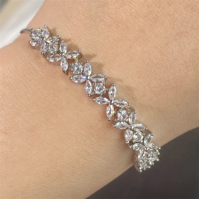 Bracelet Fleurs Zircon Ajustable
