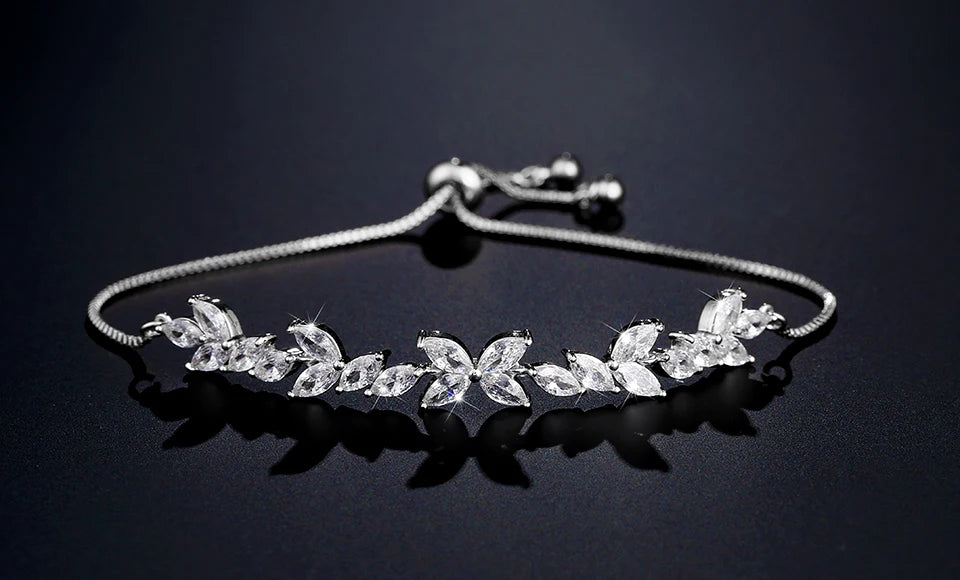 Bracelet Fleurs Zircon Ajustable