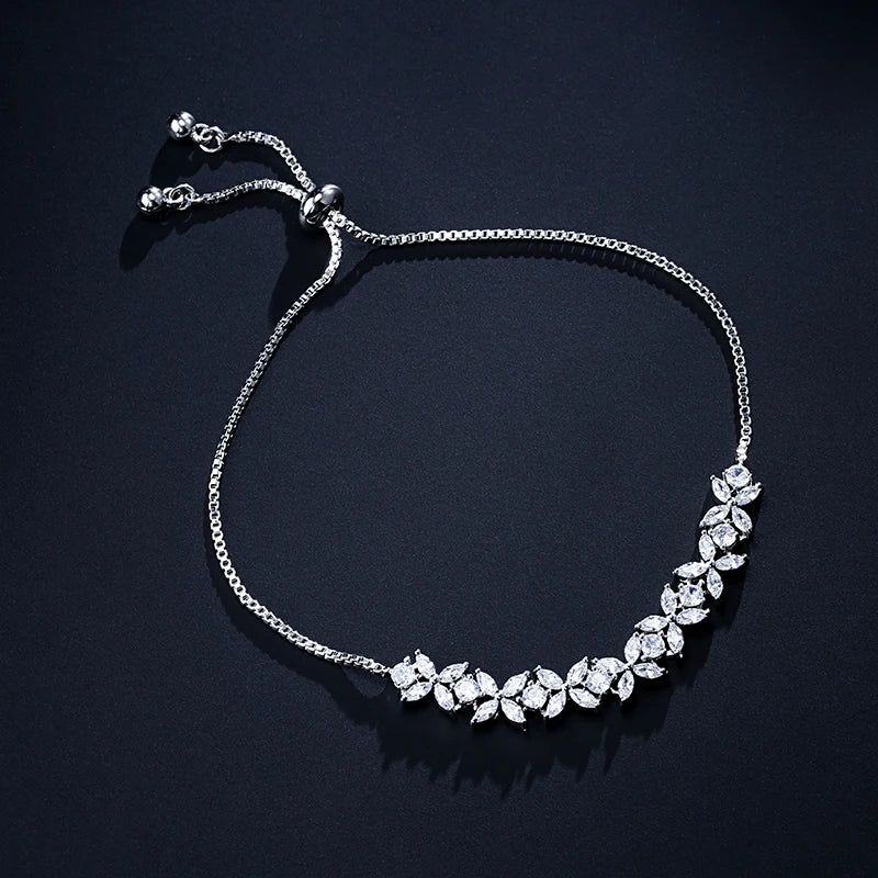 Bracelet Fleurs Zircon Ajustable